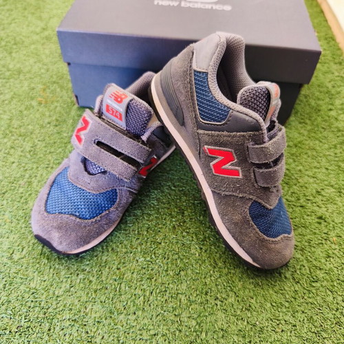 New Balance 574 Kids Sneakers Like New, Grey with Blue Details