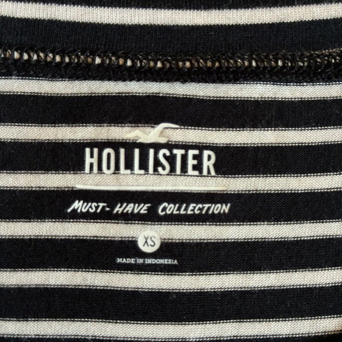 Hollister Womens Striped T-Shirt XS New Nautical Navy White Pocket Tee