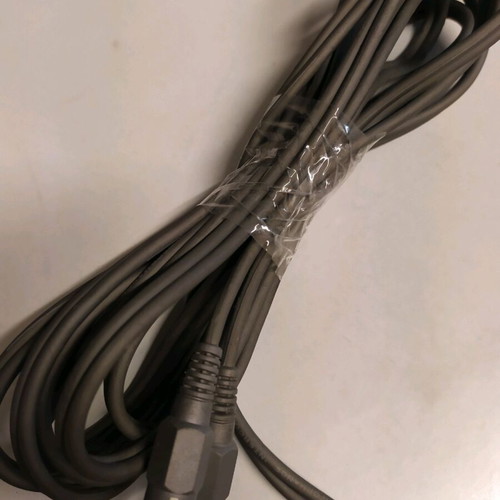 Cable 3 meters length like new