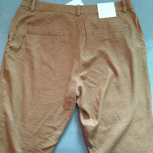 H&M thin fabric pants new, size 44
