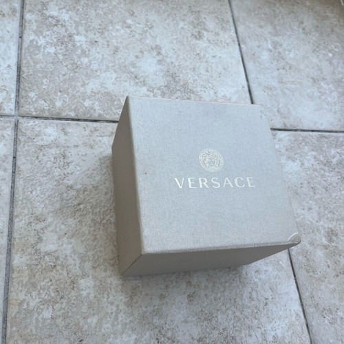 Versace VERD00819 unisex watch like new, gold color