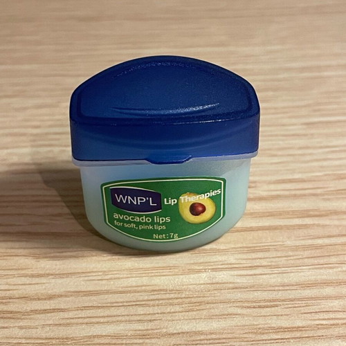 Lip balm set new with 8 different fruit flavors