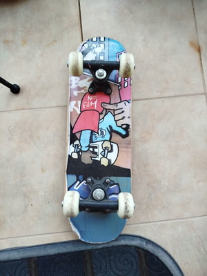 Skateboard used in excellent working condition