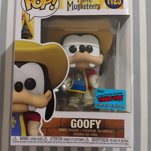 Funko Pop Goofy 1123 Comic Con limited edition vinyl figure used, damaged box