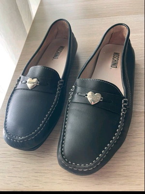 Moschino women's leather shoes size 35 new black