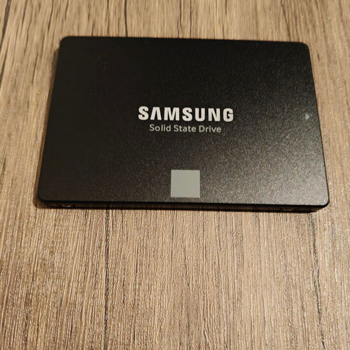 Samsung SSD 860 EVO 500GB like new (2.5'' SATA III)
