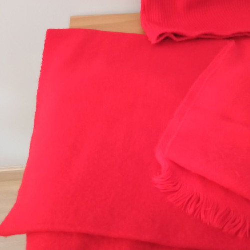 Set of 2 red scarves and red beanie like new (3 pieces)