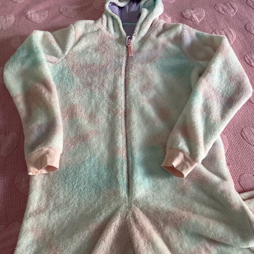 Marka & Spencer unicorn onesie like new, warm and cosy
