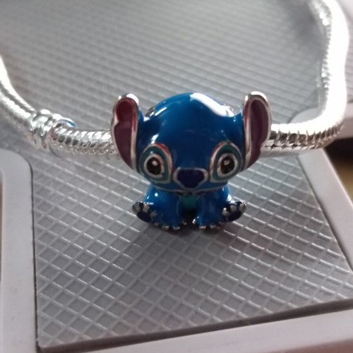 Pandora Stitch Charm like new, blue