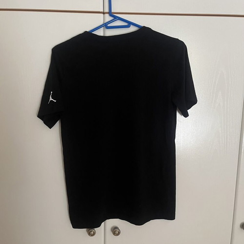 Jordan T-shirt XL for boys 13-15 like new, black