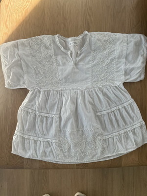 Boho romantic blouse Zara cotton with floral embroidery like new, size S