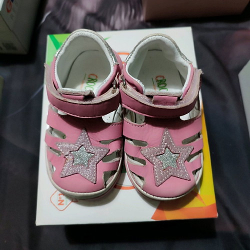 Branded leather sandals size 19 like new