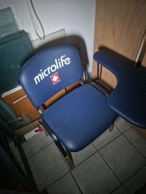 Microlife Blood Pressure Measurement Chair new with attached table