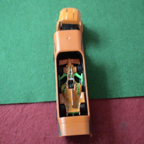 Hot Wheels Super Rigs Big Rig Heat used orange