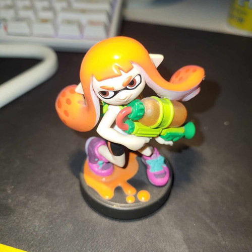 Amiibo Splatoon Inkling girl (orange) like new