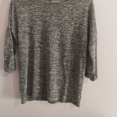 3/4 Sleeve Shirt gray, like new, size XS
