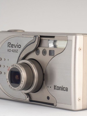 Konica Revio KD-420Z 4MP ψηφιακή κάμερα μεταχειρισμένη με μπαταρία, φορτιστή και κάρτα SD 2GB