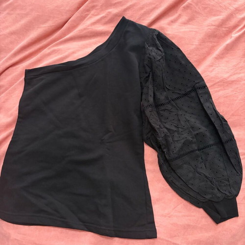 Kippul One Sleeve Top black like new, size S