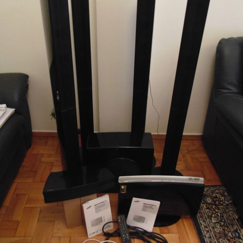 Digital Home Cinema Samsung HT-TX250 σαν καινούργιο με 6 ηχεία και DVD player