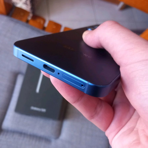 Samsung S25 Navy 128GB 5G smartphone