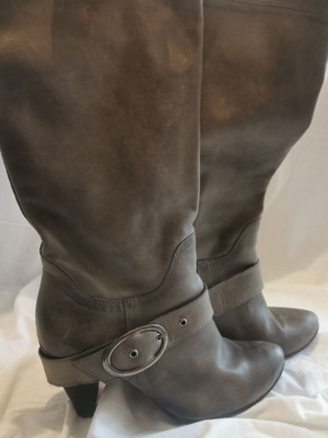 Women's leather boots used, size 38, gray