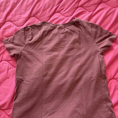 Guess T-shirt μεταχειρισμένο, μέγεθος M, σκουρόροζ