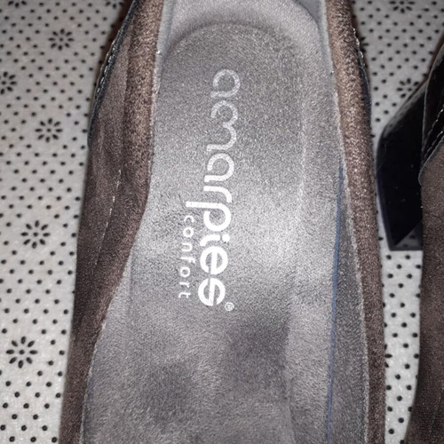 Comfort brown suede and patent loafers like new, size 36
