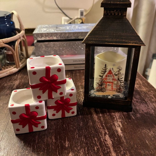 Christmas lantern and tealight holders like new
