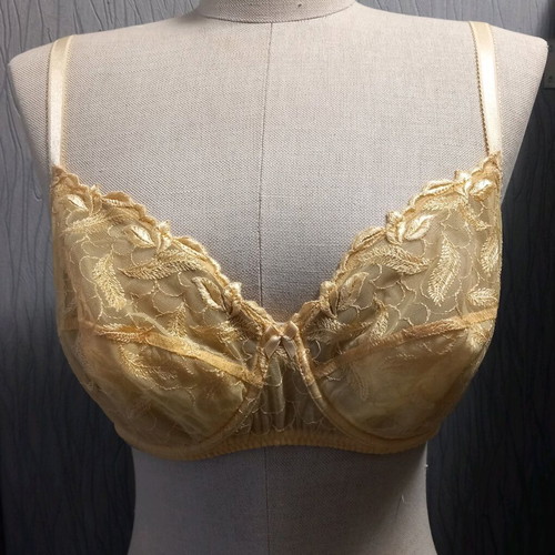 Lise Charmel Antigel pack of 3 bras size 75 D new, burgundy, yellow, pink