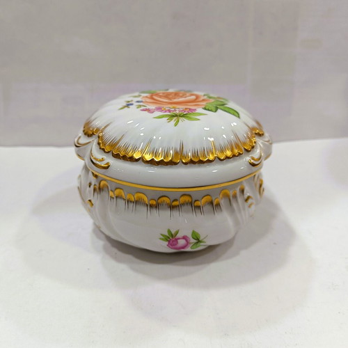 Herend Hungary Bonbonniere Petite Rose model 6046 mint condition