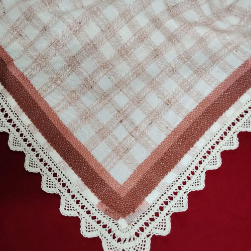 Tablecloth set 1.70x1.30, 0.80x0.80 centerpiece and 8 napkins new with handmade lace