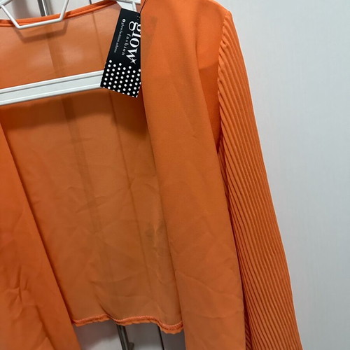 Thin blouse with bell sleeves one size