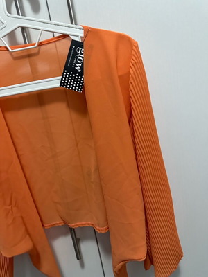 Thin blouse with bell sleeves one size