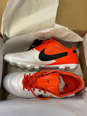 Nike Premier 3 football shoes new, size 45, white
