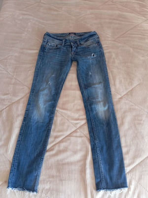 Devergo women's low-rise jeans used, light blue with rips, size XS