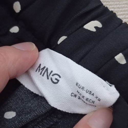 Polka Dot Mango Pants like new, satin texture, black and white