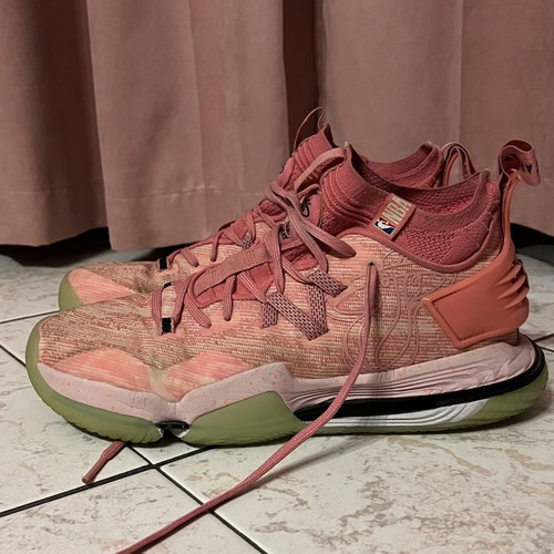 Basketball shoes size 42, pink and green