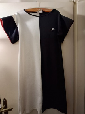 Dress black and white, like new, size XL