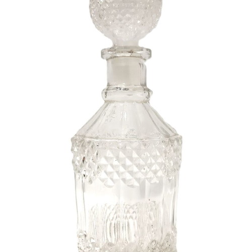 Vintage pressed glass decanter with diamond relief and stopper 0.75 L like new