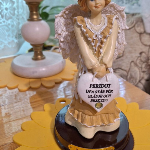 Peridot Angel Statue New, Joy and Protection from Sweden