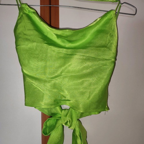 Draped top with back tie Zara size M green like new
