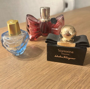 Άδεια μπουκάλια αρωμάτος Salvatore Ferragamo, Viktor & Rolf, Lolita Lempicka