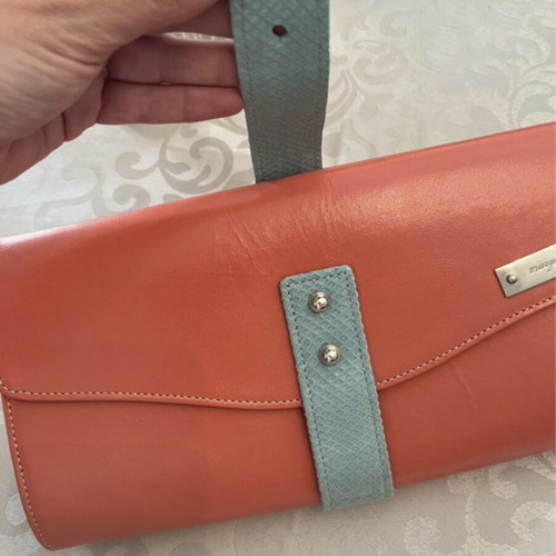 Maryholic clutch bag coral like new