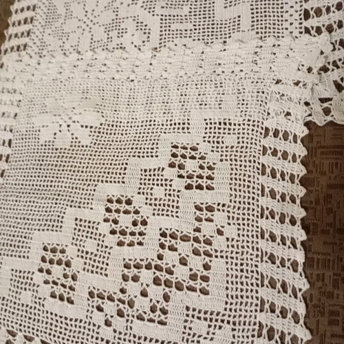 Set of 2 handmade doilies like new