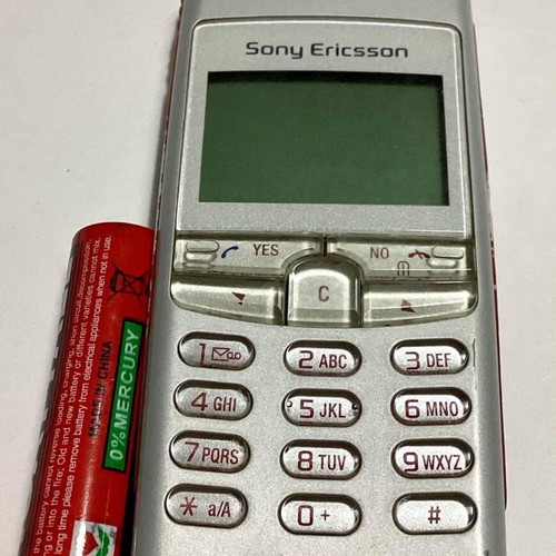 Sony Ericsson T100 vintage used with original battery cover