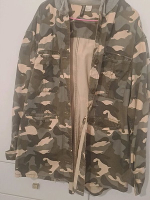 Women's military-style jacket large HM like new with hood