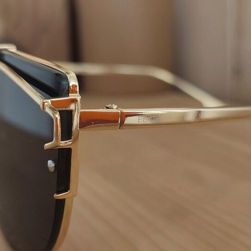 EL Gio sunglasses like new, men's, black and gold