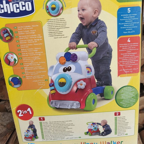 Chicco Strata Happy Hippy Walker like new