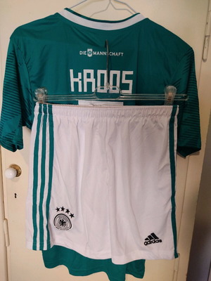 Adidas Toni Kroos Replica Jersey Set collectible, like new