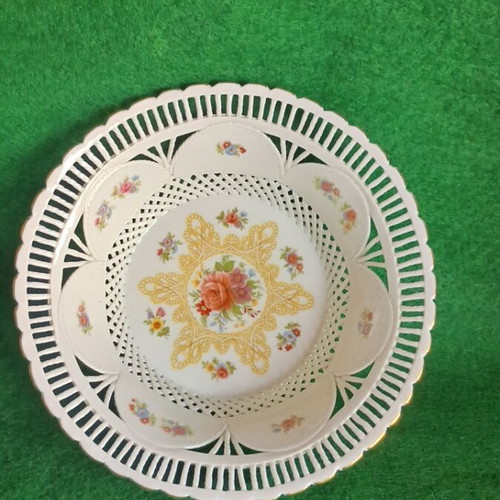 Iris Cluj-Napoca Vintage Reticulated Porcelain Bowl like new